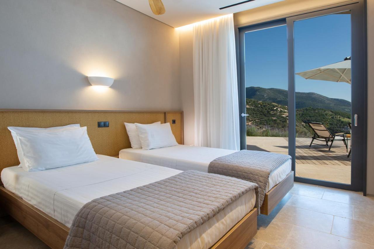Blooms Of Sivota Bay - Luxury Villas With Private Heated Pool Luaran gambar